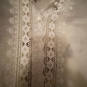 Vintage lace , no stains, small, elegant.